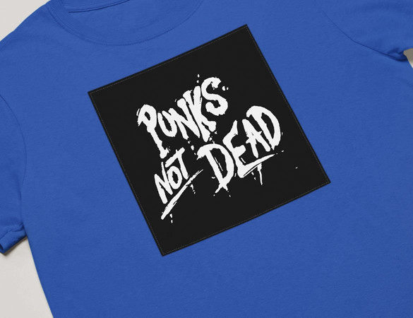 Koszulka z naszywką Punk's Not Dead