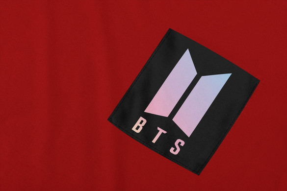 Koszulka z kieszonką BTS LOGO
