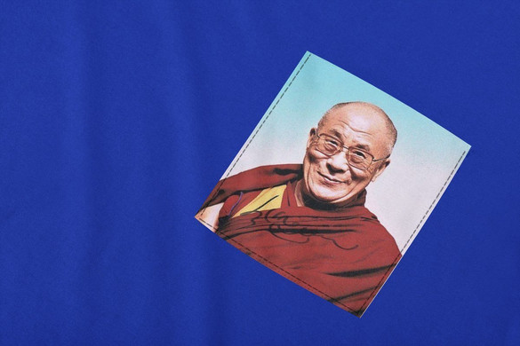 Koszulka z kieszonką DALAJLAMA