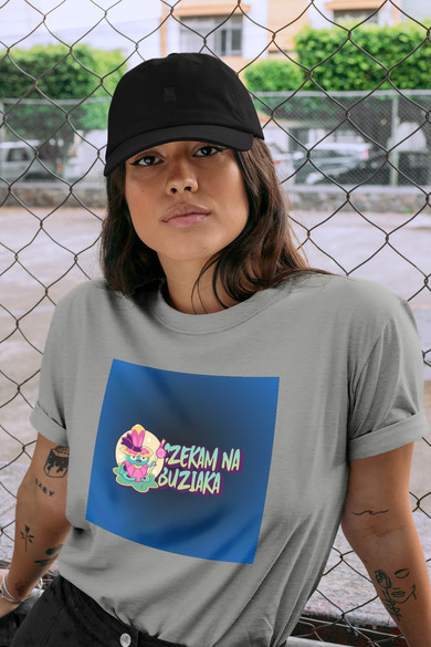 Koszulka z naszywką Czekam na buziaka