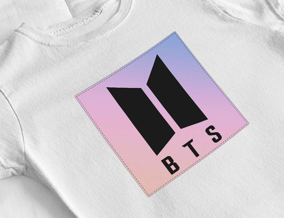 Bluzka damska z naszywką BTS LOGO 02
