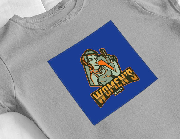 Bluzka damska z naszywką WOMEN