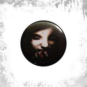 Przypinka  WAMPIRZYCA