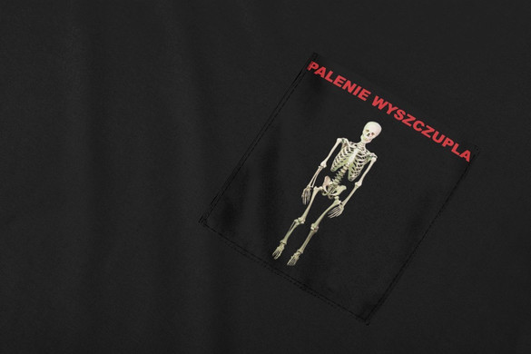 Koszulka z kieszonką Palenie wyszczupla