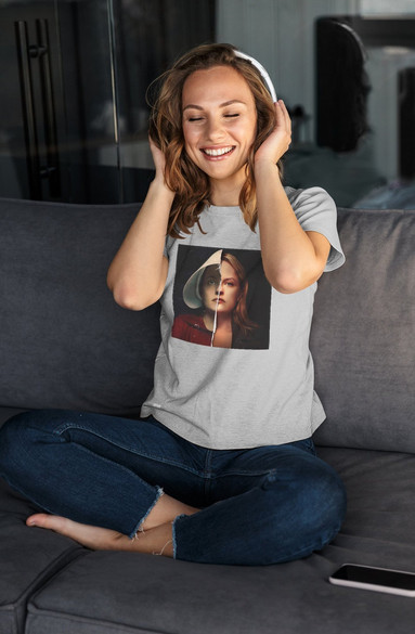 Bluzka damska z naszywką The Handmaid's Tale 01