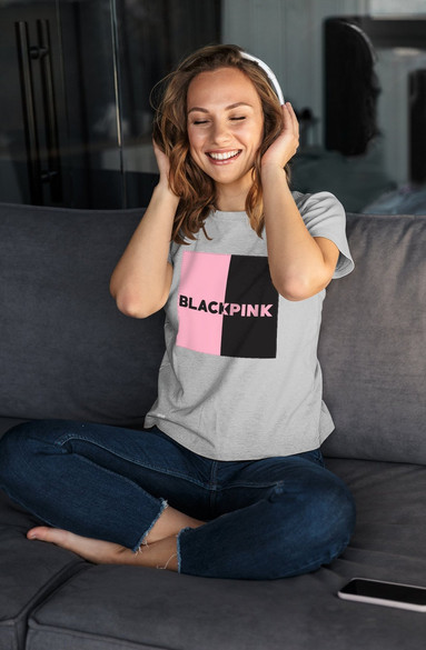 Bluzka damska z naszywką BLACKPINK logo