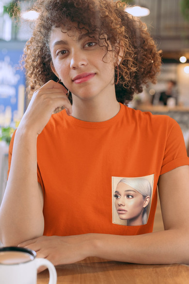 Koszulka z kieszonką ARIANA GRANDE 01
