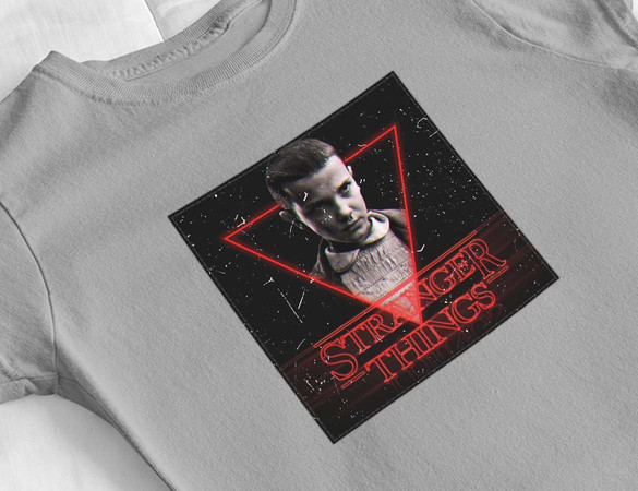 Bluzka damska z naszywką Stranger Things Eleven