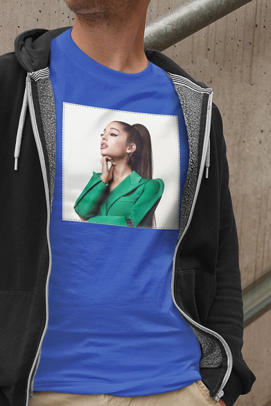 Koszulka z naszywką ARIANA GRANDE 01