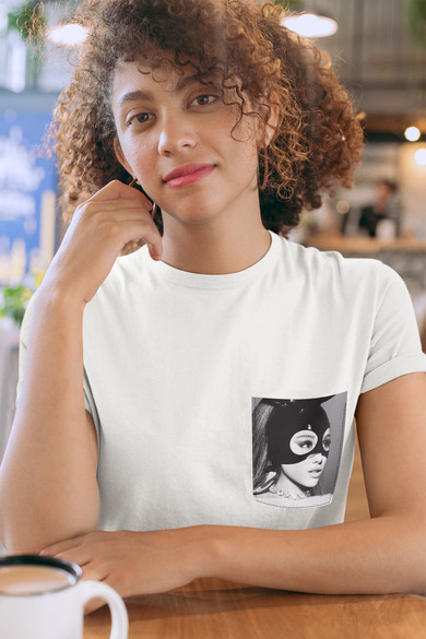 Koszulka z kieszonką ARIANA GRANDE 03