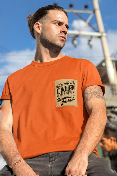 Koszulka z kieszonką NIE WIEM, NIE ZNAM SIĘ