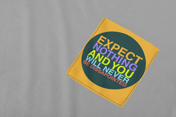 Koszulka z kieszonką Expect nothing...