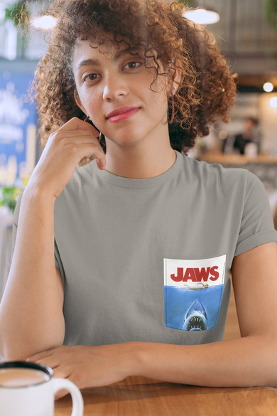 Koszulka z kieszonką JAWS