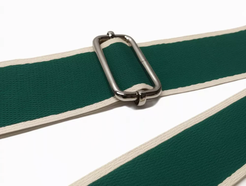 Metalowa przesuwka do regulacji długości paska do torby ciemnozielony z jasnobeżowymi brzegami 38 mm