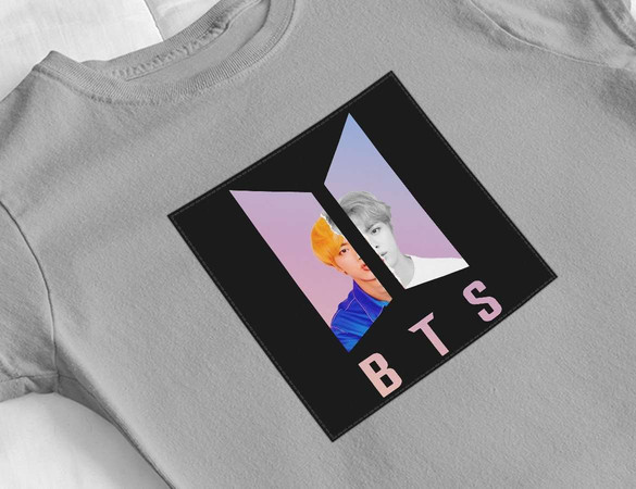 Bluzka damska z naszywką BTS JIN