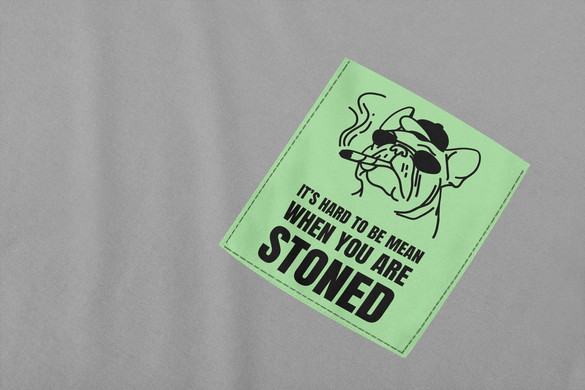 Koszulka z kieszonką IT'S HARD TO BE MEAN