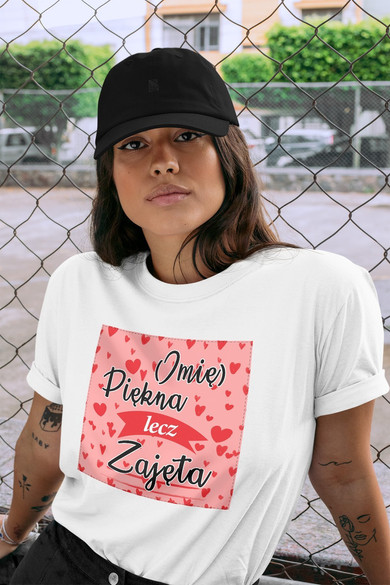 Koszulka z naszywką na Walentynki TWÓJ NAPIS