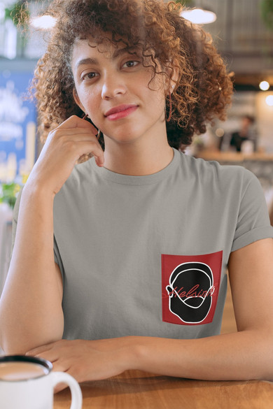 Koszulka z kieszonką DOM Z PAPIERU HELSINKI	