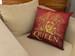 Poduszka Queen logo red
