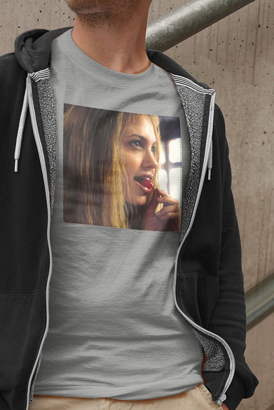 Koszulka z naszywką Girl, Interrupted Lisa2