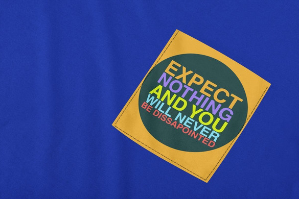 Koszulka z kieszonką Expect nothing...