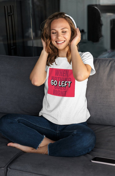 Bluzka damska z naszywką When nothing goes...