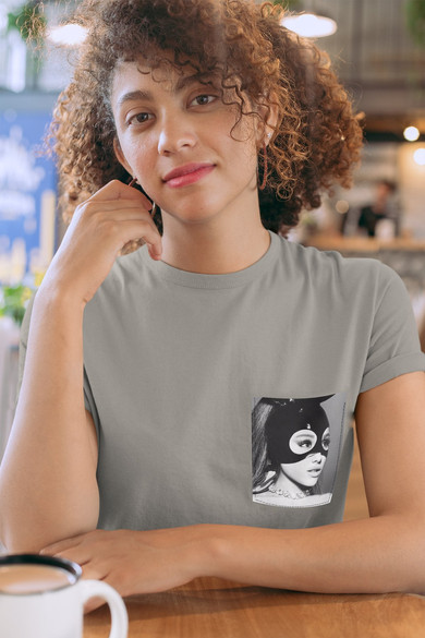 Koszulka z kieszonką ARIANA GRANDE 03