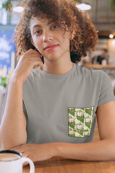 Koszulka z kieszonką BE A UNICORN