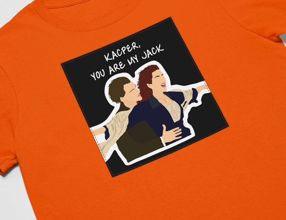 Koszulka z naszywką na Walentynki TWÓJ NAPIS