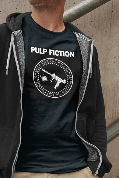 Koszulka z naszywką Pulp Fiction Gun