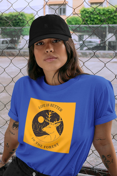 Koszulka z naszywką Life is better...