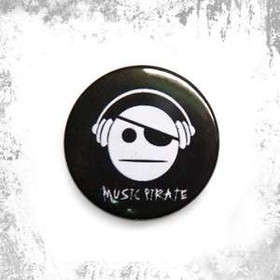 Przypinka MUSIC PIRATE