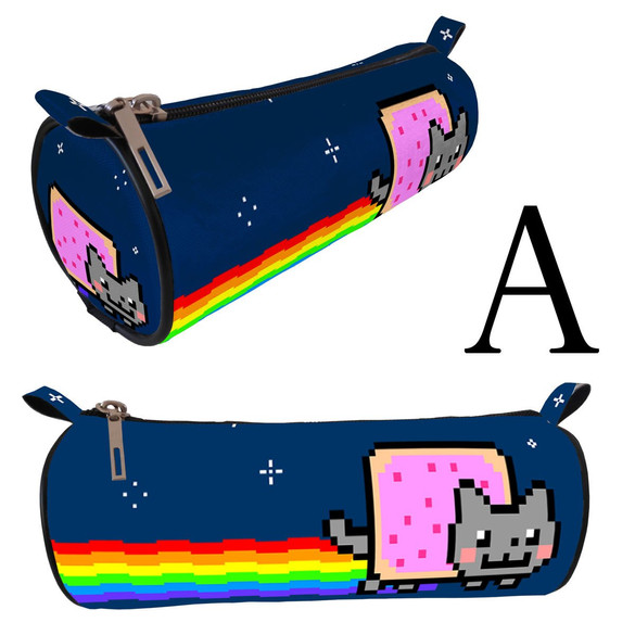 Piórnik NYAN CAT  Piórnik szkolny tuba