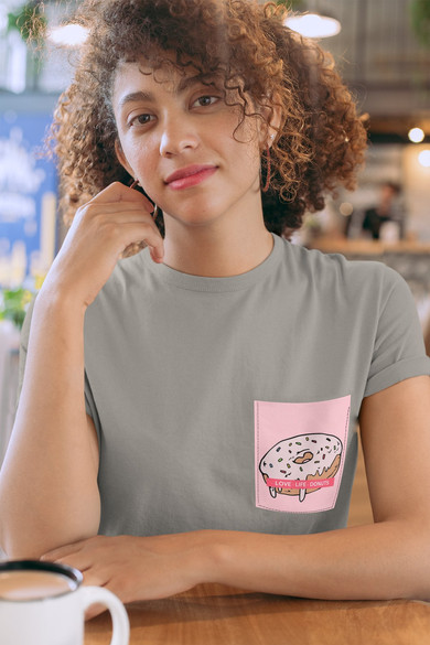 Koszulka z kieszonką LOVE LIFE DONUTS