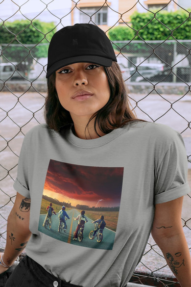 Koszulka z naszywką Stranger Things squad 3