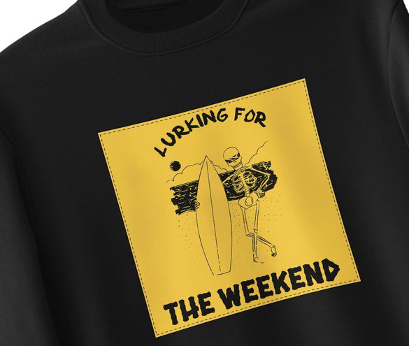 Bluza z naszywką Lurking for the weekend