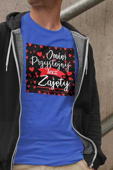 Koszulka z naszywką na Walentynki TWÓJ NAPIS