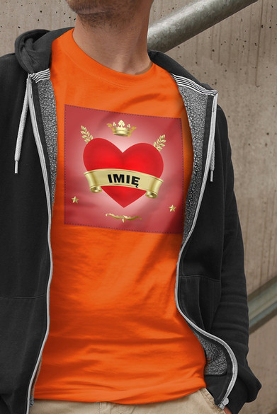 Koszulka z naszywką na Walentynki TWÓJ NAPIS