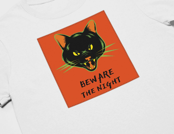 Koszulka z naszywką Beware the night
