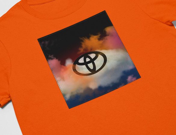 Koszulka z naszywką Toyota logo colourful