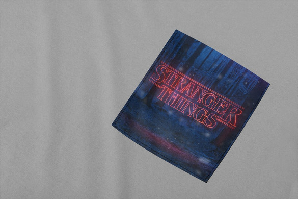 Koszulka z kieszonką STRANGER THINGS 03