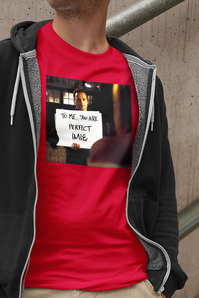 Koszulka z naszywką na Walentynki TWÓJ NAPIS