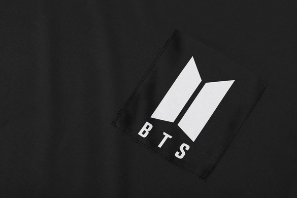 Koszulka z kieszonką BTS LOGO BIAŁE