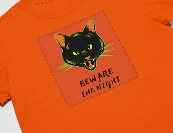 Koszulka z naszywką Beware the night