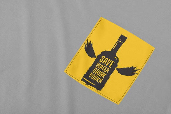 Koszulka z kieszonką SAVE WATER DRINK ..