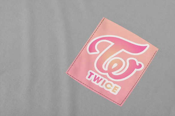 Koszulka z kieszonką TWICE