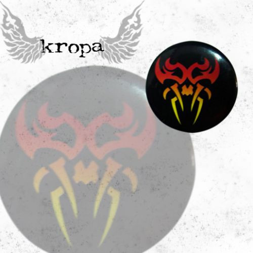 Przypinka mała TRIBAL