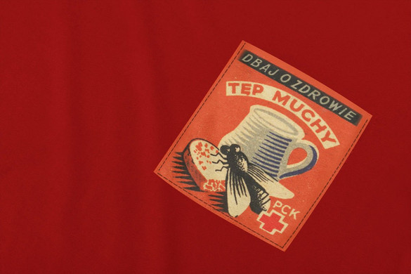 Koszulka z kieszonką TĘP MUCHY PLAKAT PRL