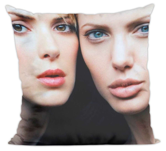 Poduszka Girl, Interrupted