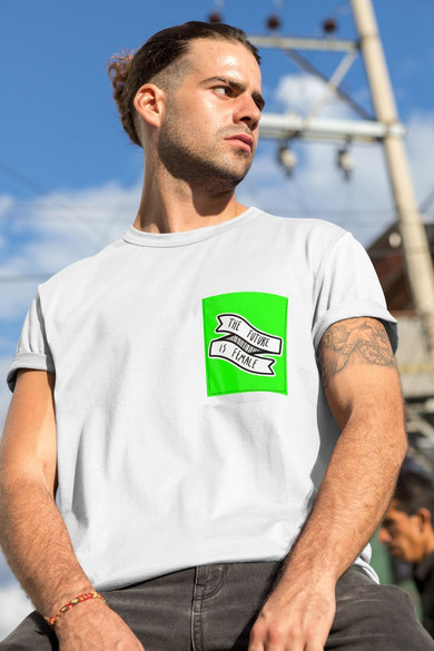 Koszulka z kieszonką THE FUTURE IS